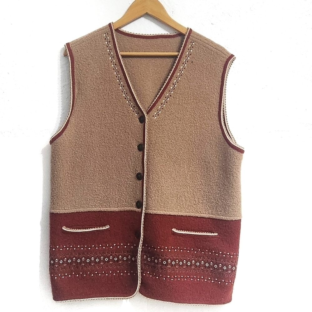 Vintage 100% Wool Flower Embroidered Vest Size US Large